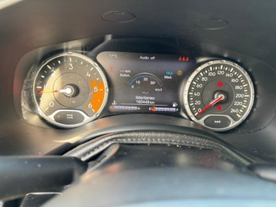 Jeep Renegade 2.0 Mjt 140CV 4WD Active Drive Limited (12)