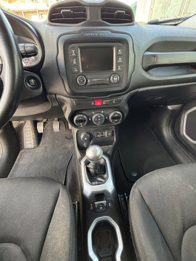 Jeep Renegade 2.0 Mjt 140CV 4WD Active Drive Limited (13)