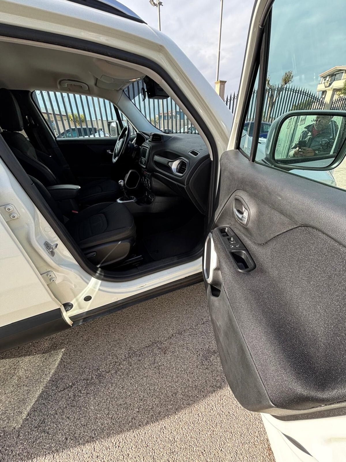 Jeep Renegade 2.0 Mjt 140CV 4WD Active Drive Limited (19)