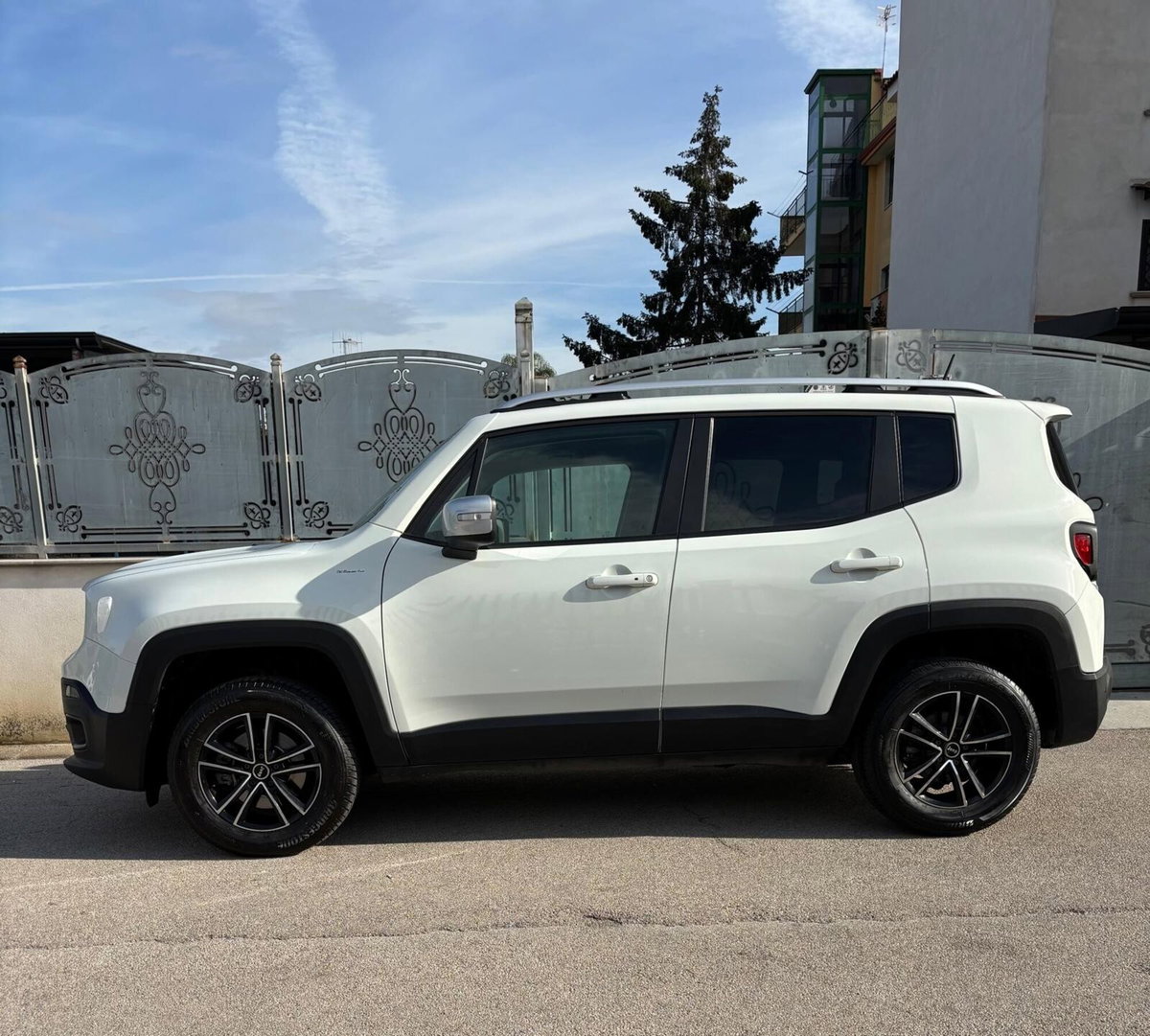 Jeep Renegade 2.0 Mjt 140CV 4WD Active Drive Limited (3)