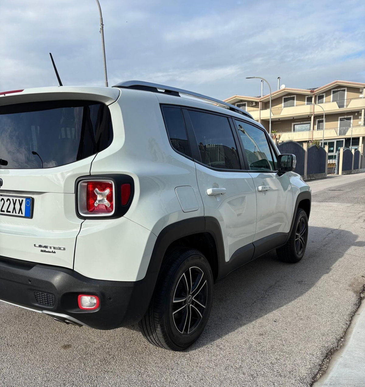 Jeep Renegade 2.0 Mjt 140CV 4WD Active Drive Limited (6)