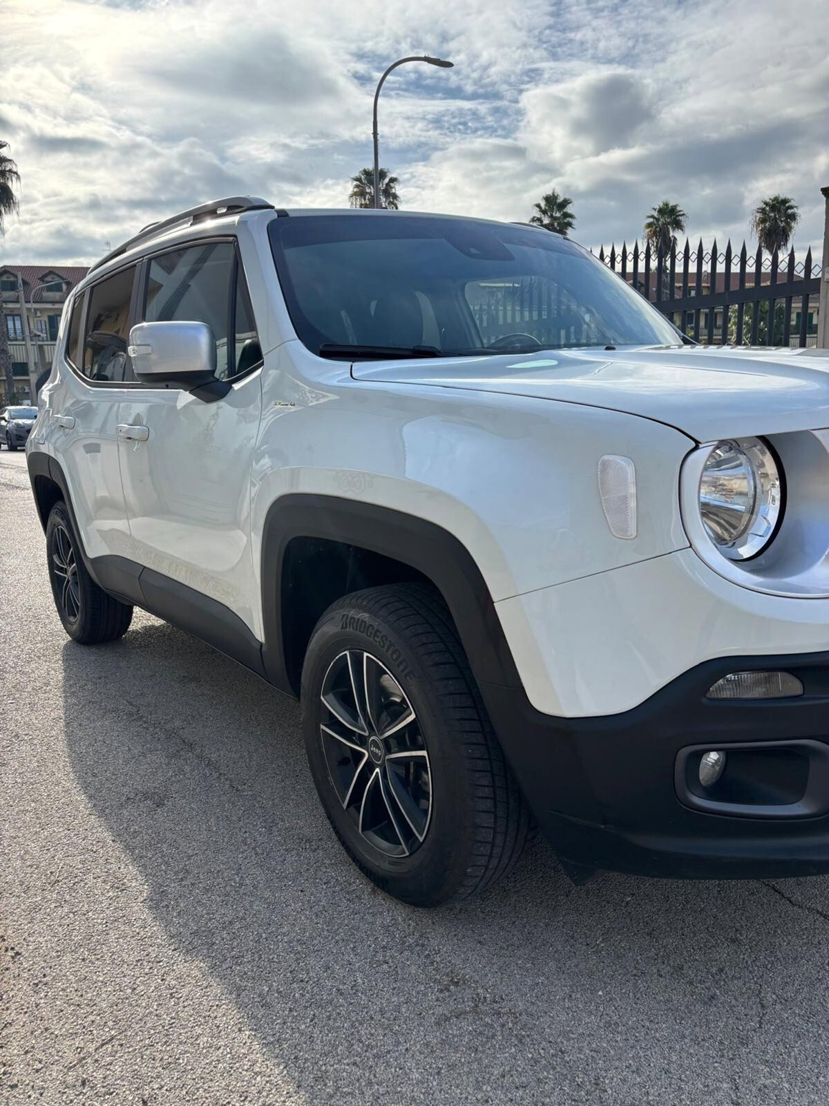 Jeep Renegade 2.0 Mjt 140CV 4WD Active Drive Limited (8)