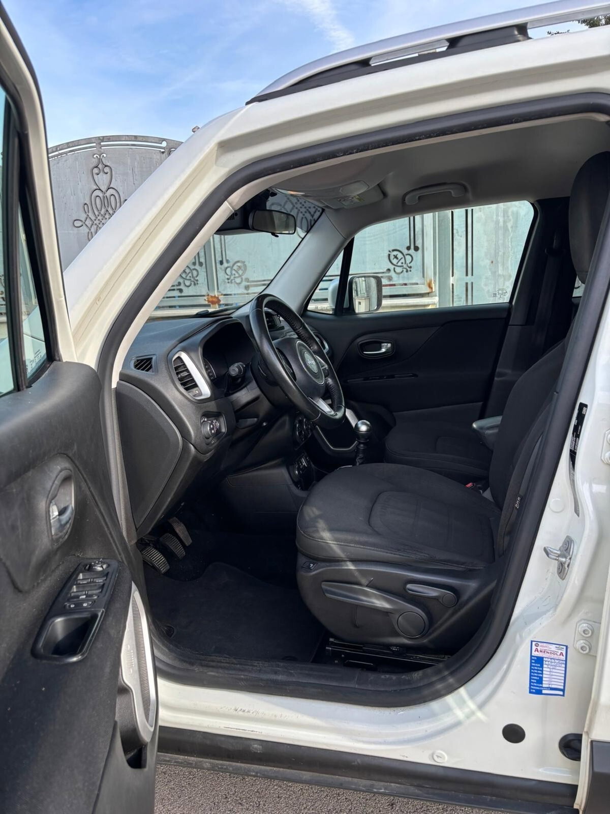 Jeep Renegade 2.0 Mjt 140CV 4WD Active Drive Limited (9)