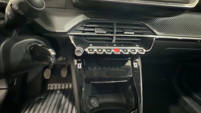 Peugeot 208 PureTech 100 Stop&Start 5 porte Allure (11)