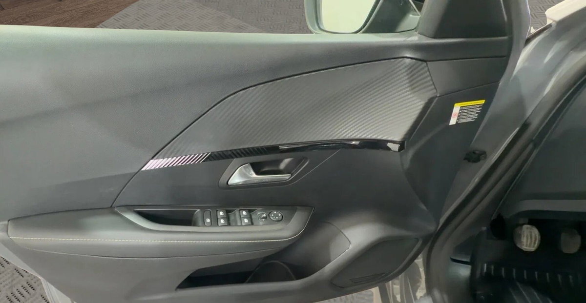 Peugeot 208 PureTech 100 Stop&Start 5 porte Allure (7)