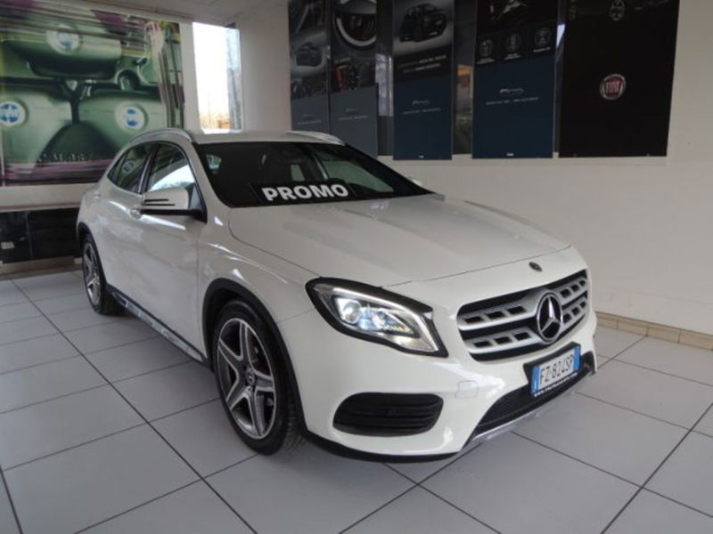 Mercedes-Benz GLA SUV 200 d Automatic Premium
