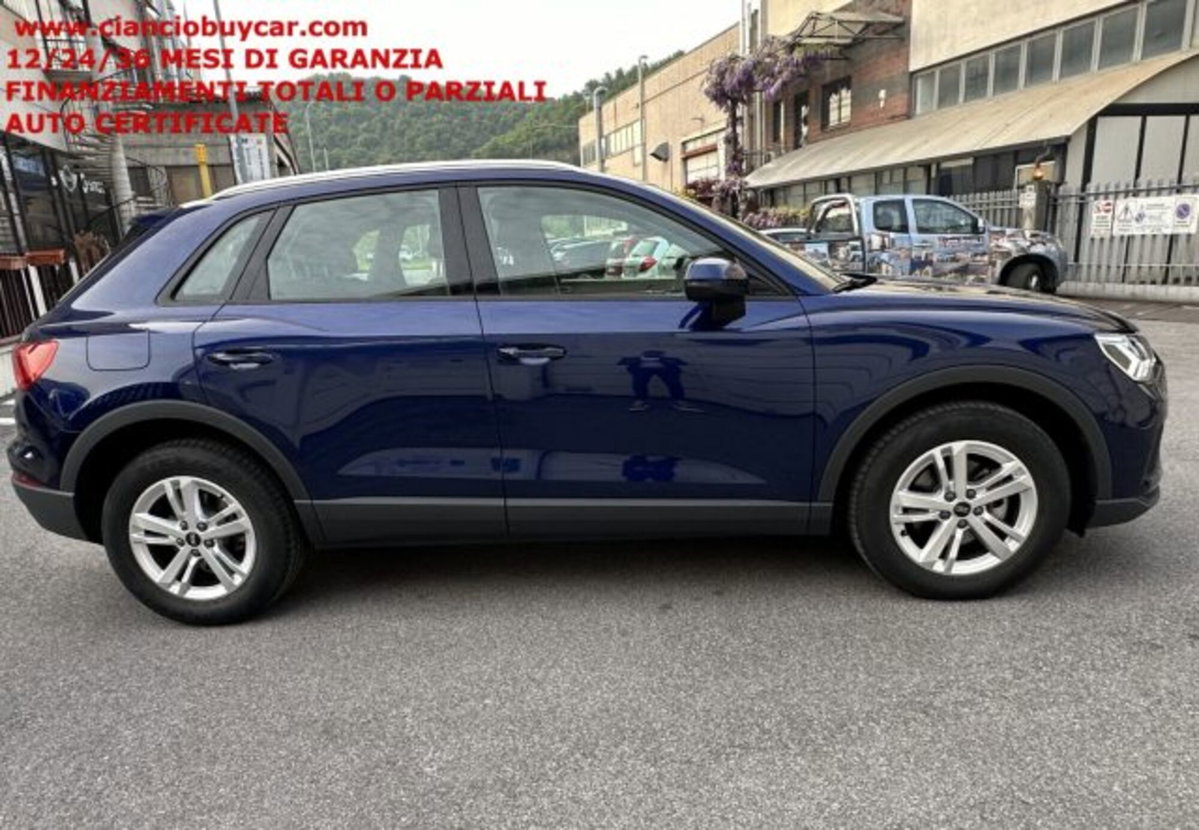 Audi Q3 35 TDI quattro S tronic Business (4)