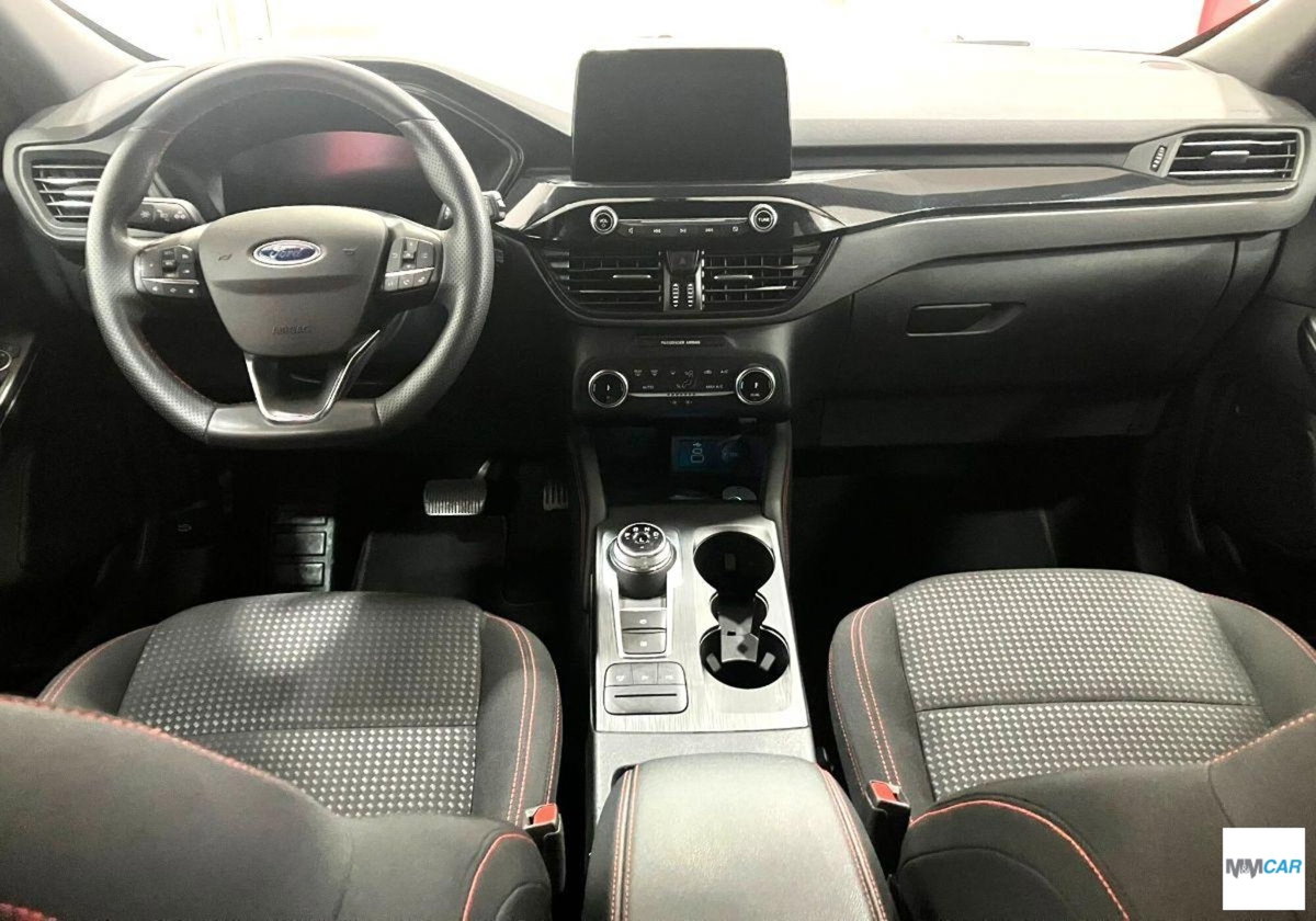 Ford Kuga 2.5 Plug In Hybrid 225 CV CVT 2WD ST-Line (7)