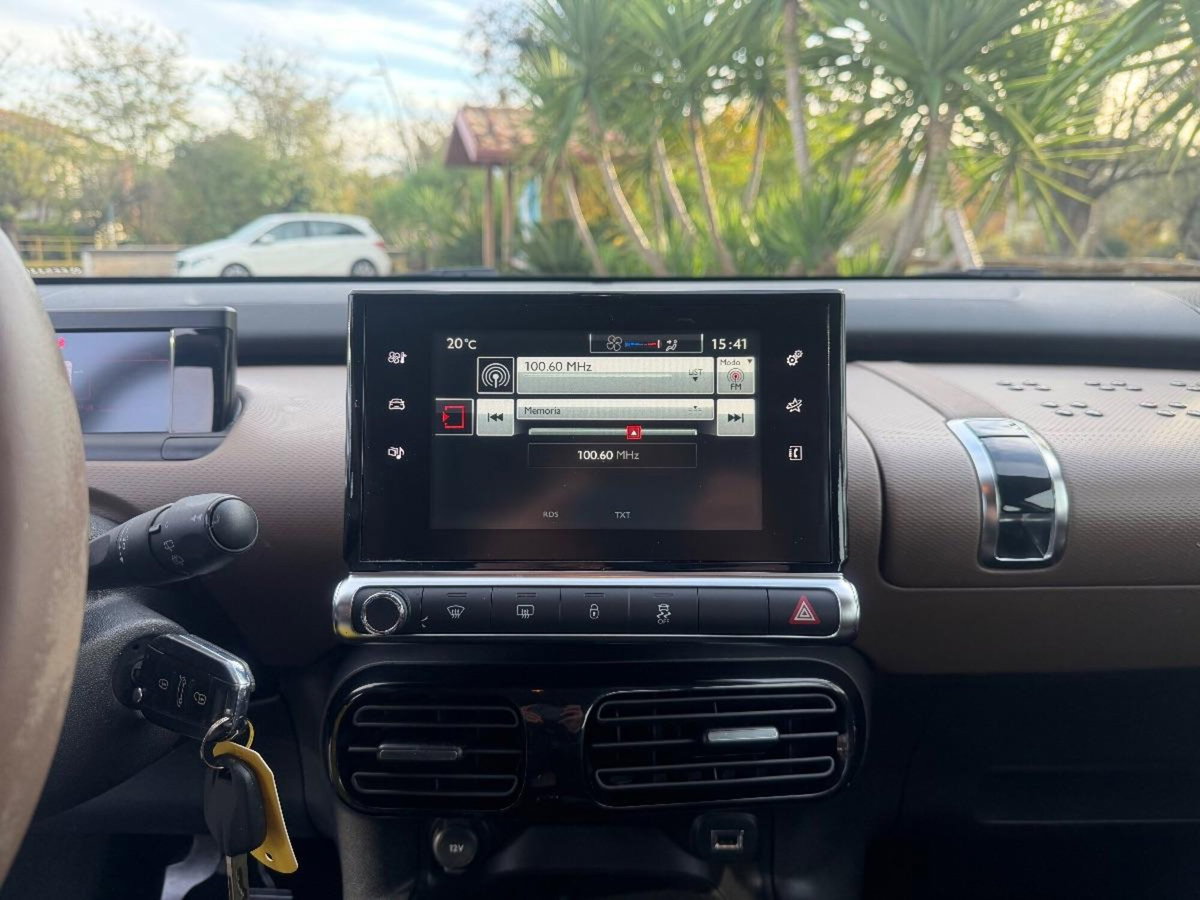 Citroen C4 Cactus BlueHDi 100 Shine (14)