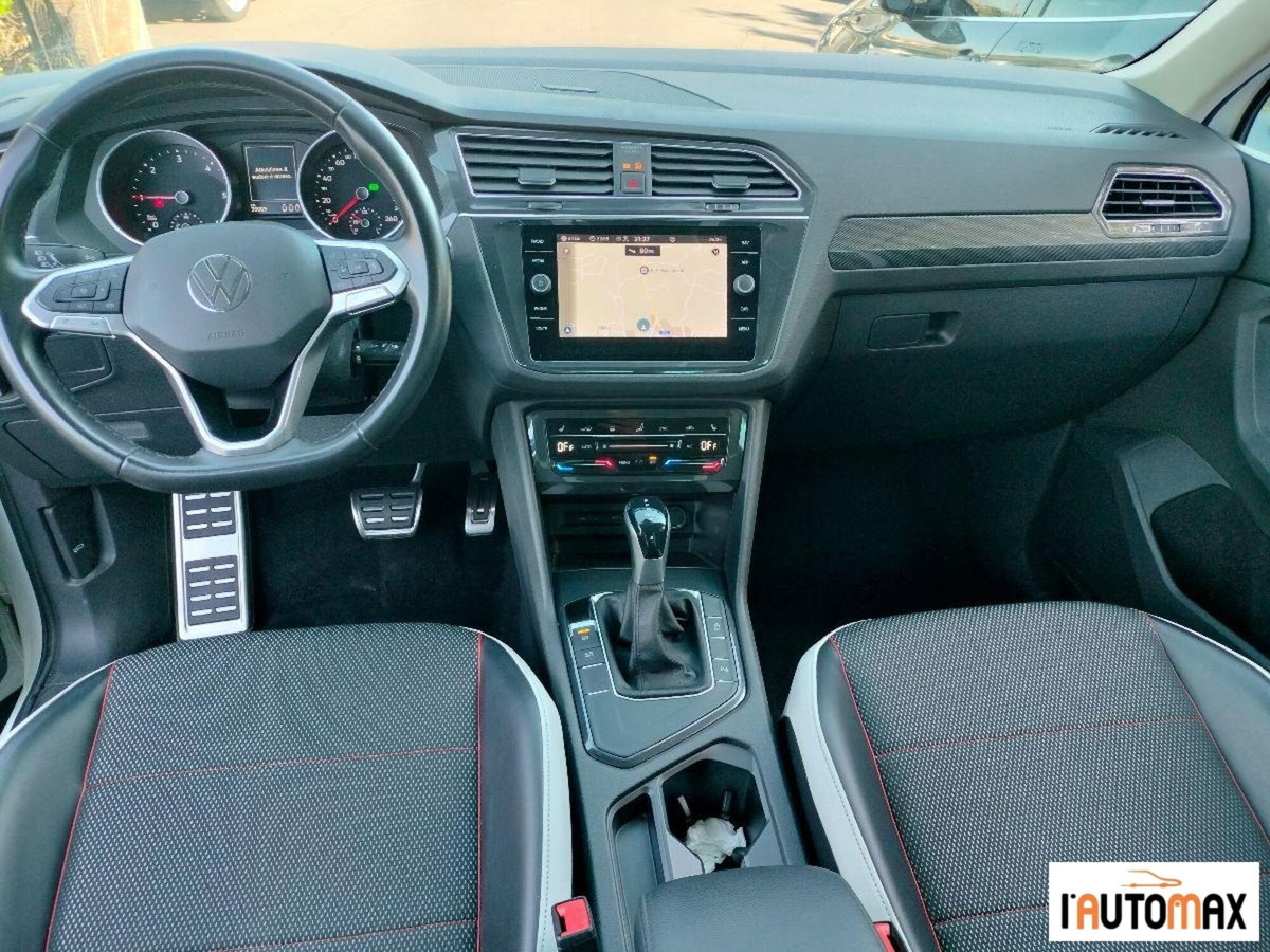 Volkswagen Tiguan 2.0 TDI 150 CV SCR DSG 4MOTION R-Line (10)