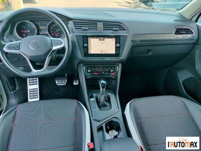 Volkswagen Tiguan 2.0 TDI 150 CV SCR DSG 4MOTION R-Line (11)