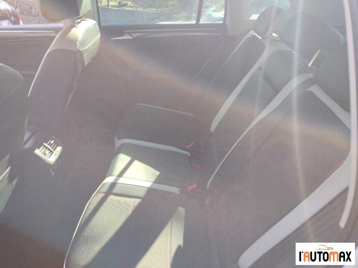 Volkswagen Tiguan 2.0 TDI 150 CV SCR DSG 4MOTION R-Line (12)