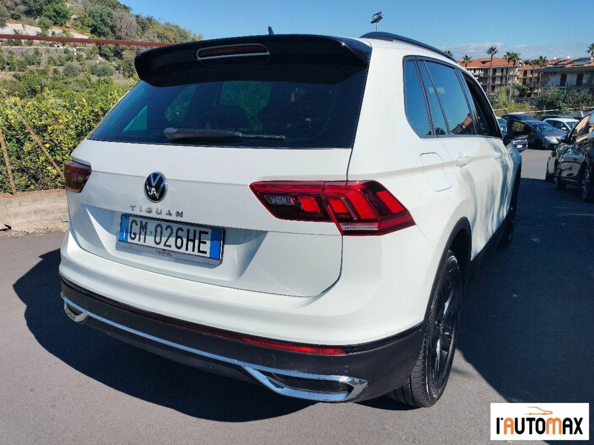 Volkswagen Tiguan 2.0 TDI 150 CV SCR DSG 4MOTION R-Line (6)