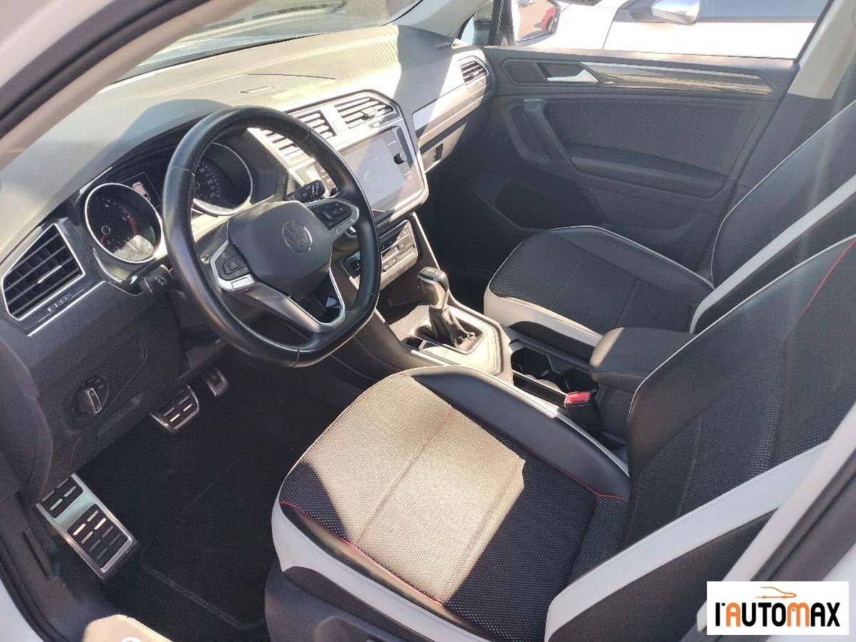 Volkswagen Tiguan 2.0 TDI 150 CV SCR DSG 4MOTION R-Line (7)