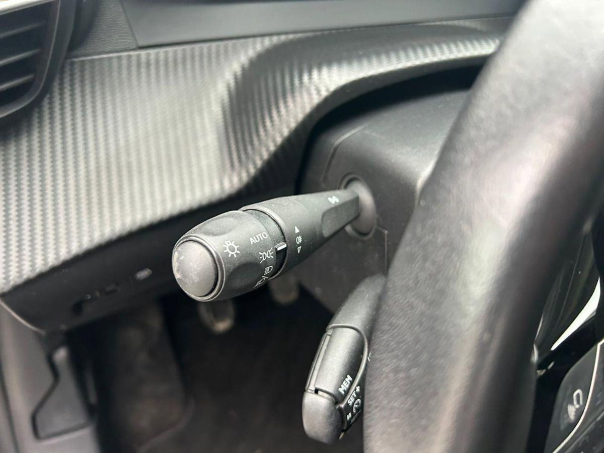 Peugeot 208 PureTech 100 Stop&Start 5 porte Active (11)