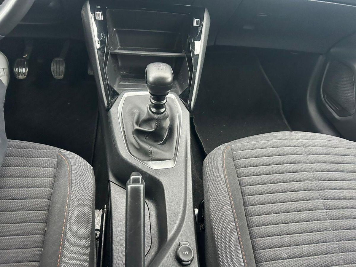 Peugeot 208 PureTech 100 Stop&Start 5 porte Active (14)