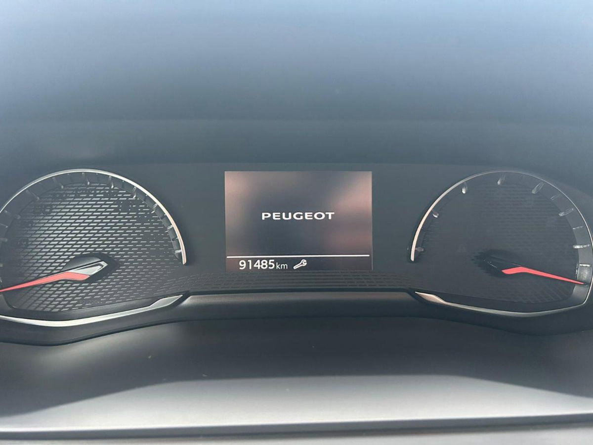 Peugeot 208 PureTech 100 Stop&Start 5 porte Active (16)