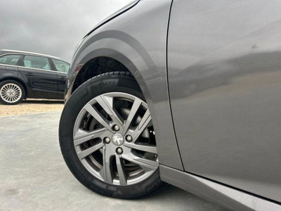 Peugeot 208 PureTech 100 Stop&Start 5 porte Active (17)