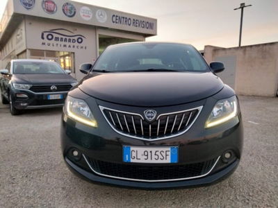 Lancia Ypsilon 1.0 FireFly 5 porte S&S Hybrid Gold Plus usata