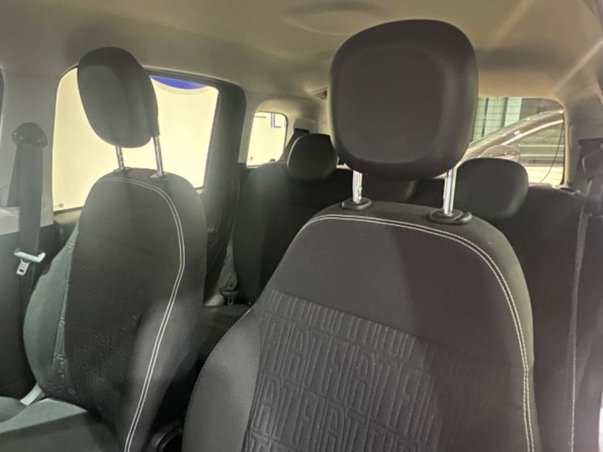 Fiat Panda 1.0 FireFly S&S Hybrid City Cross (18)
