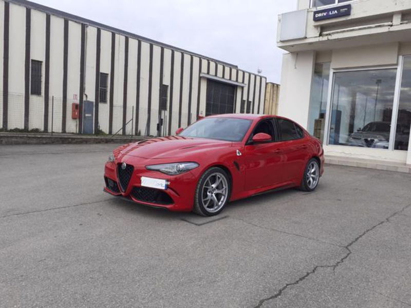 Alfa Romeo Giulia 2.9 T V6 AT8 Quadrifoglio