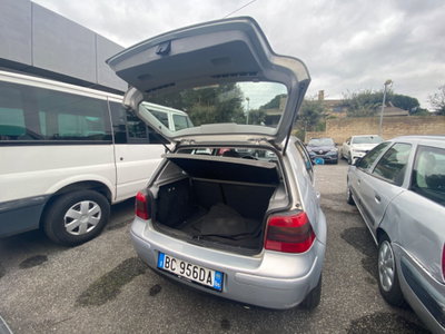 Volkswagen Golf 1.6 cat 5 porte CL (11)