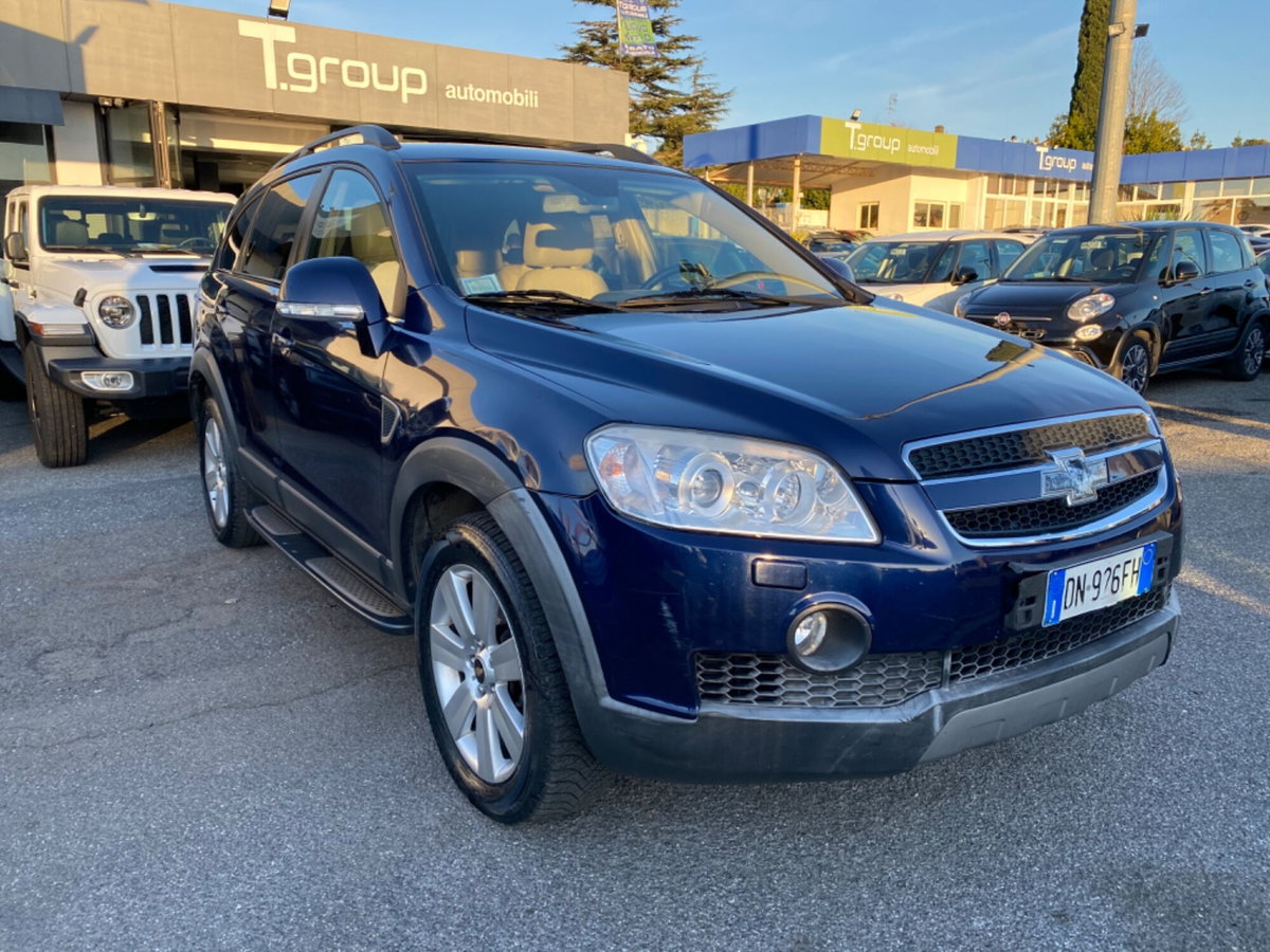 Chevrolet Captiva 2.0 VCDi LTX (2)