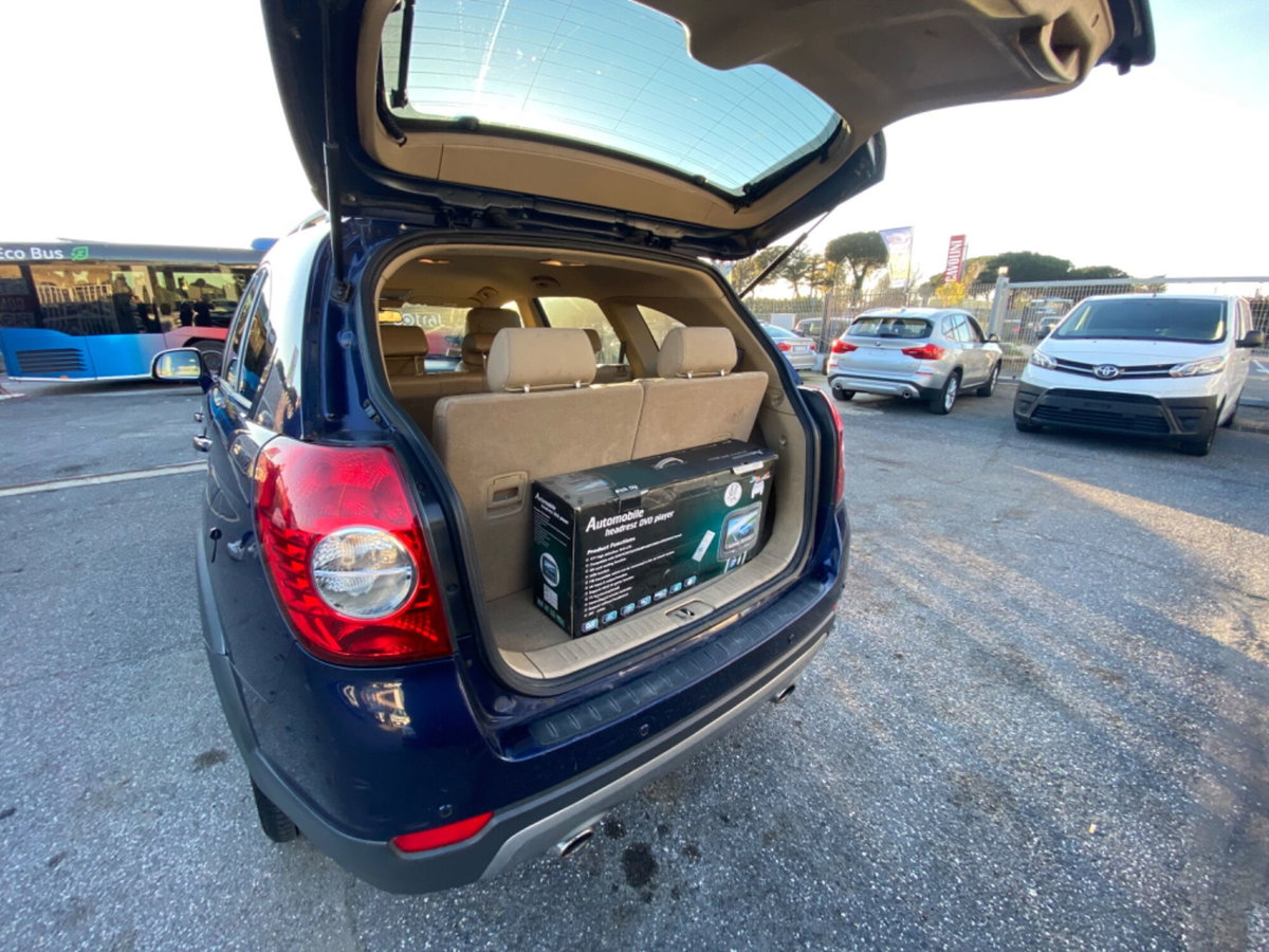 Chevrolet Captiva 2.0 VCDi LTX (6)