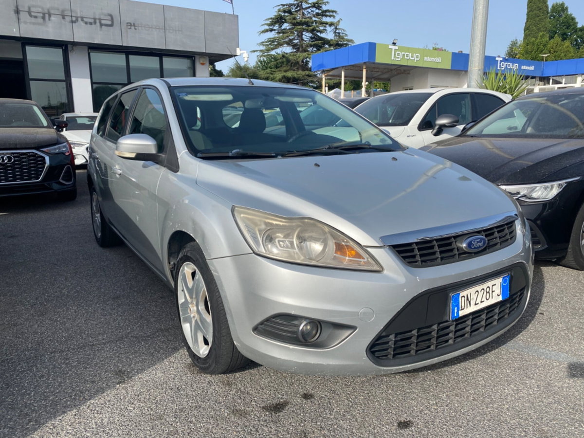 Ford Focus Station Wagon 1.6 TDCi (90CV) SW Tit. (3)