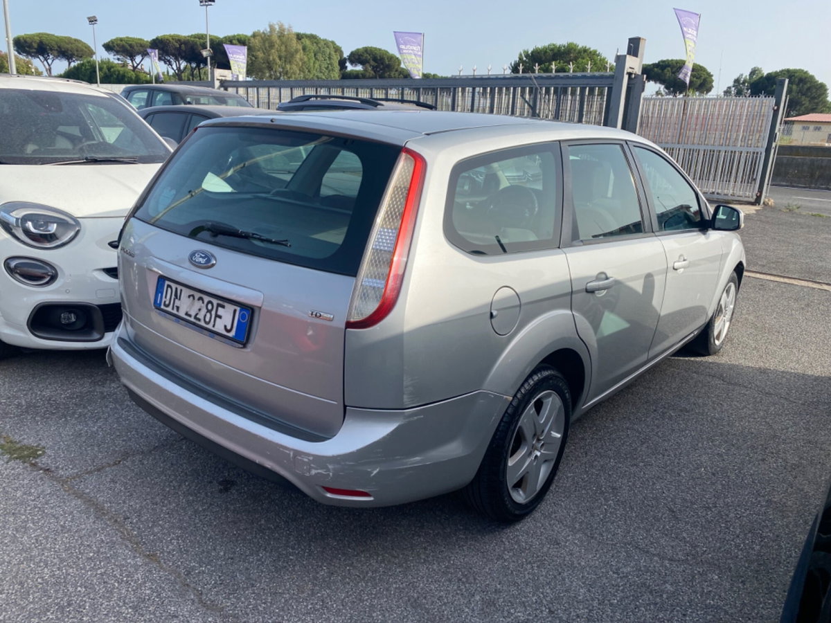 Ford Focus Station Wagon 1.6 TDCi (90CV) SW Tit. (4)