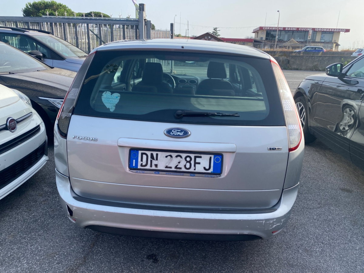 Ford Focus Station Wagon 1.6 TDCi (90CV) SW Tit. (7)