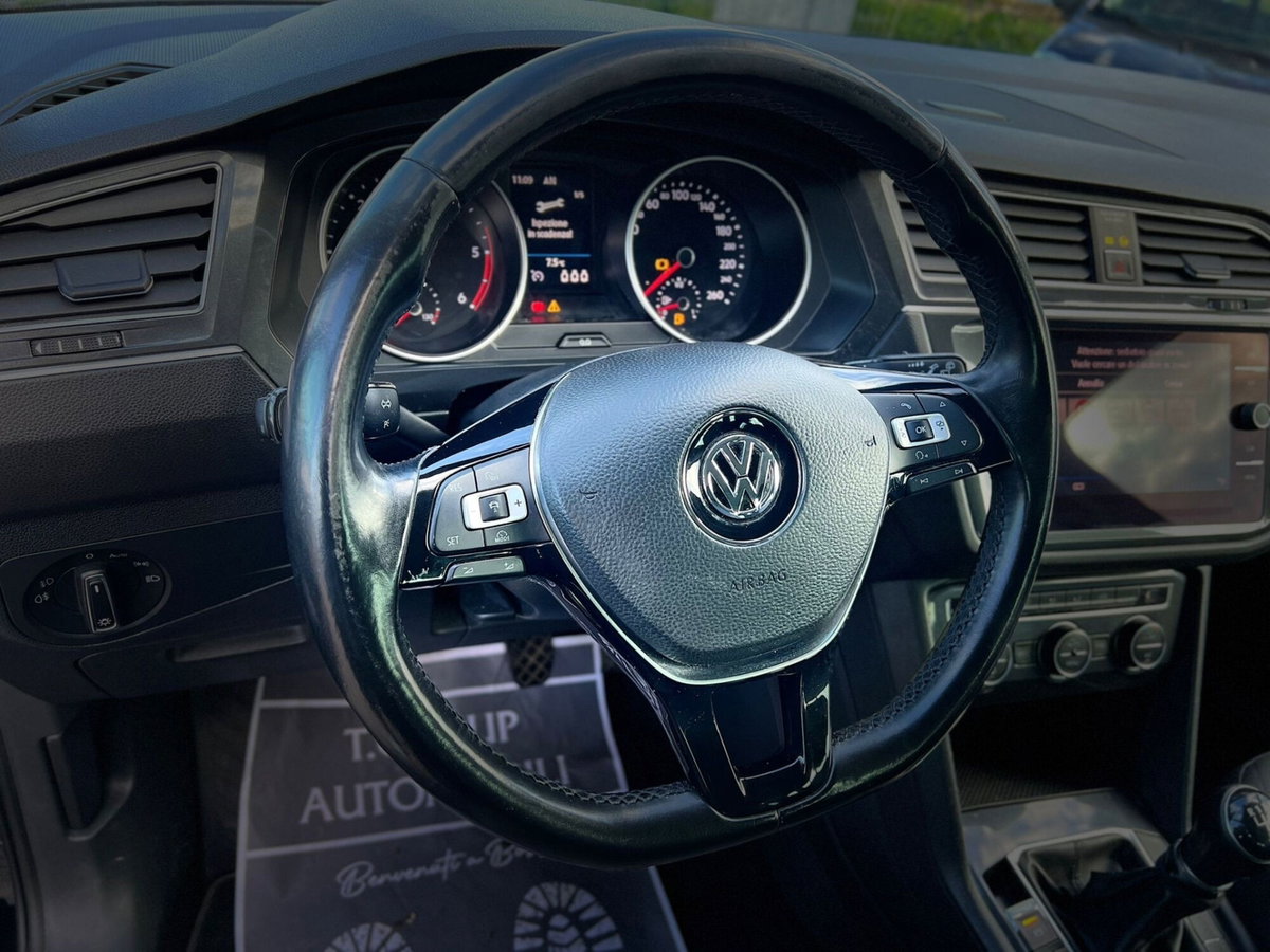Volkswagen Tiguan 1.6 TDI SCR Business BlueMotion Technology (13)