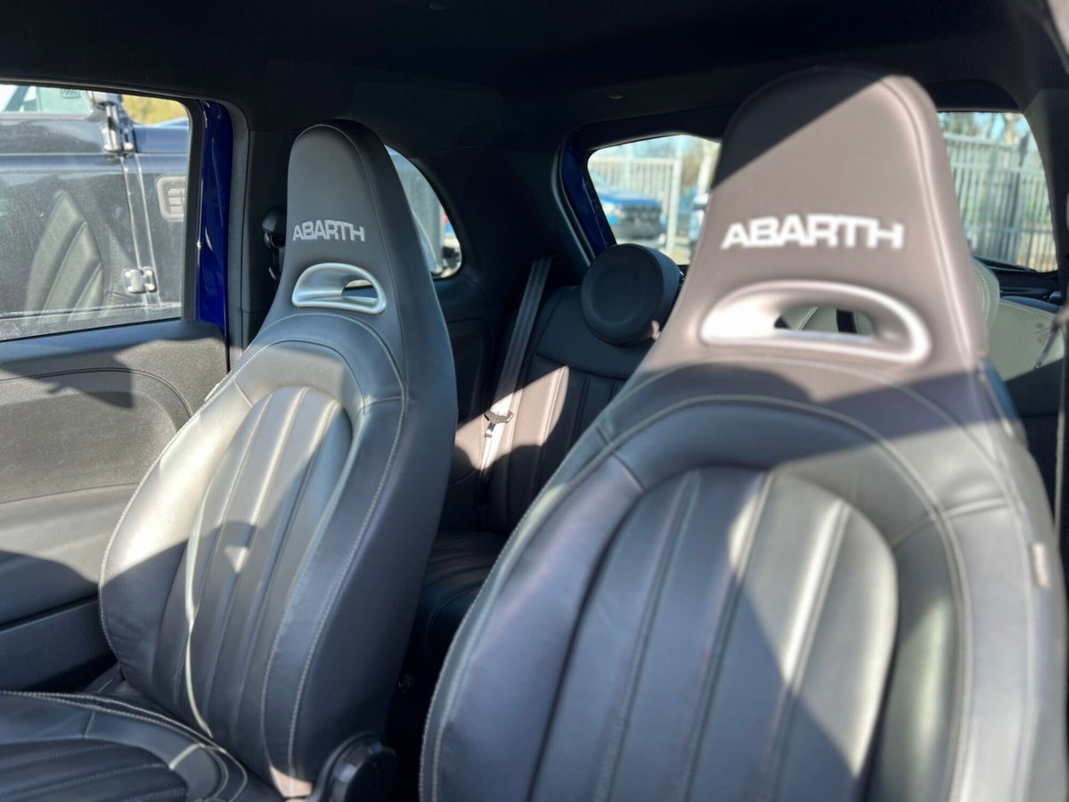 Abarth 595 595 1.4 Turbo T-Jet 165 CV Turismo (20)