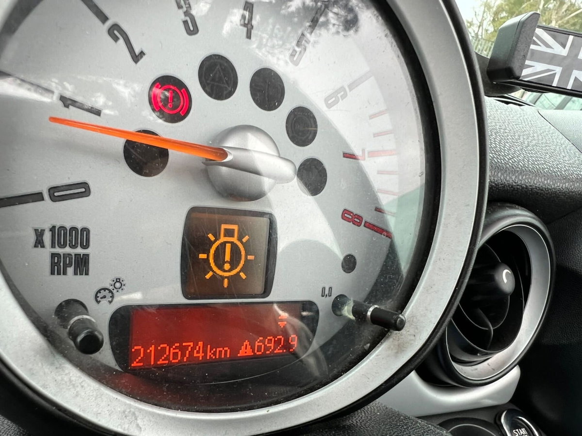 MINI Mini Cabrio 1.6 16V Cooper Cabrio (19)