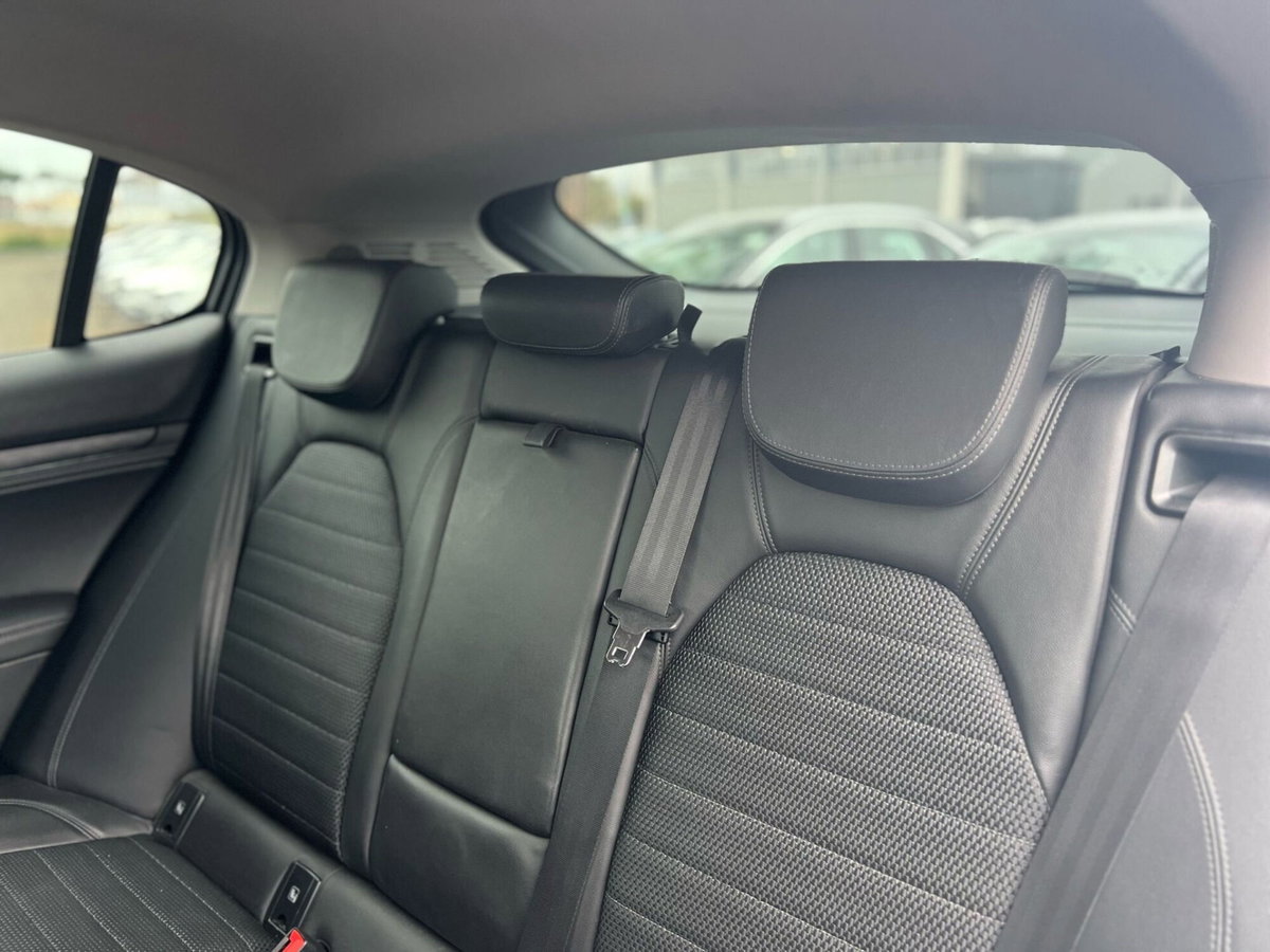 Alfa Romeo Stelvio Stelvio 2.2 Turbodiesel 160 CV AT8 RWD Super Business (13)