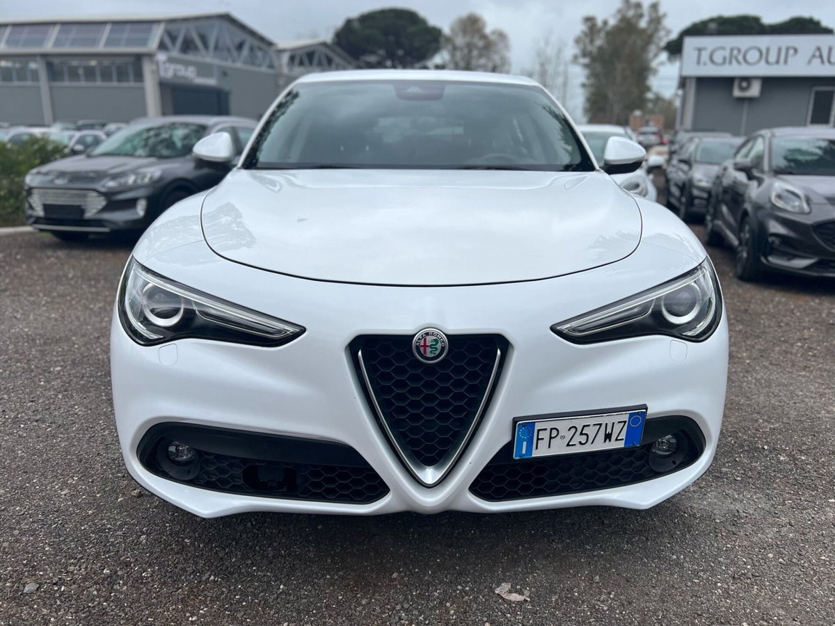 Alfa Romeo Stelvio Stelvio 2.2 Turbodiesel 160 CV AT8 RWD Super Business (2)