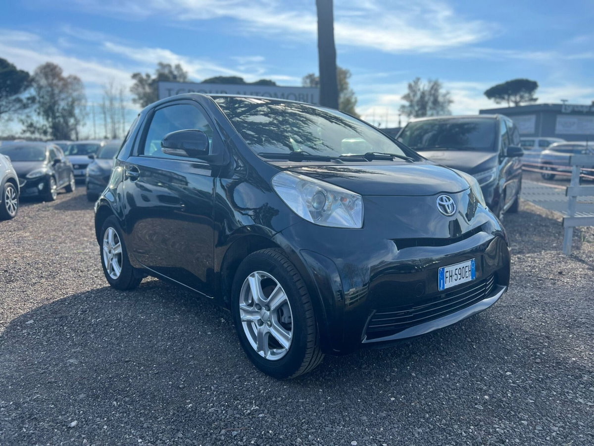 Toyota iQ 1.0 CVT Sol (3)