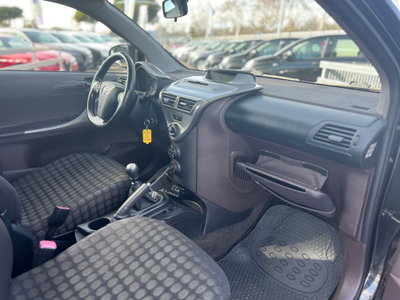 Toyota iQ 1.0 CVT Sol (9)