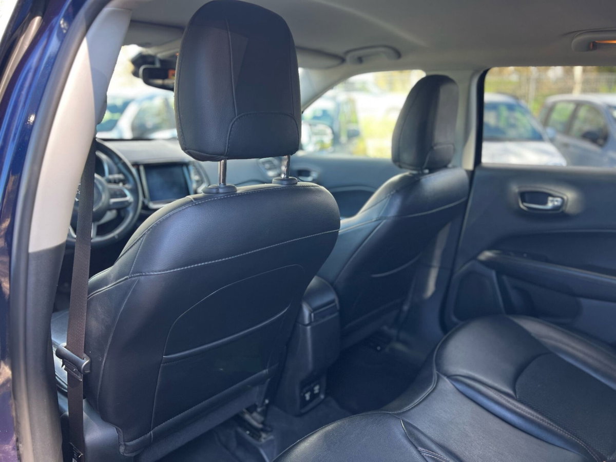 Jeep Compass 1.6 Multijet II 2WD Limited (16)