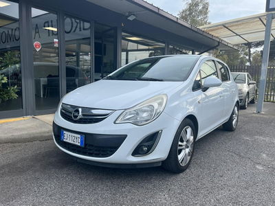 Opel Corsa 1.2 5 porte Club usata