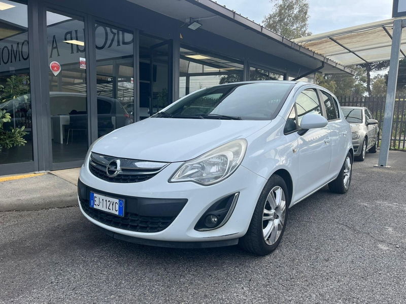 Opel Corsa 1.2 5 porte Club