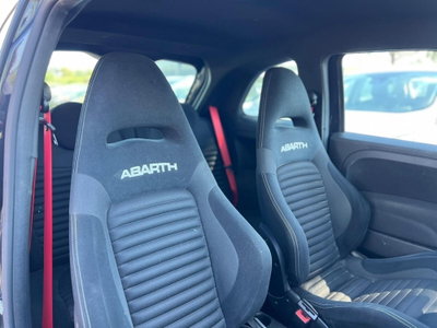 Abarth 595 595 1.4 Turbo T-Jet 180 CV Competizione (11)