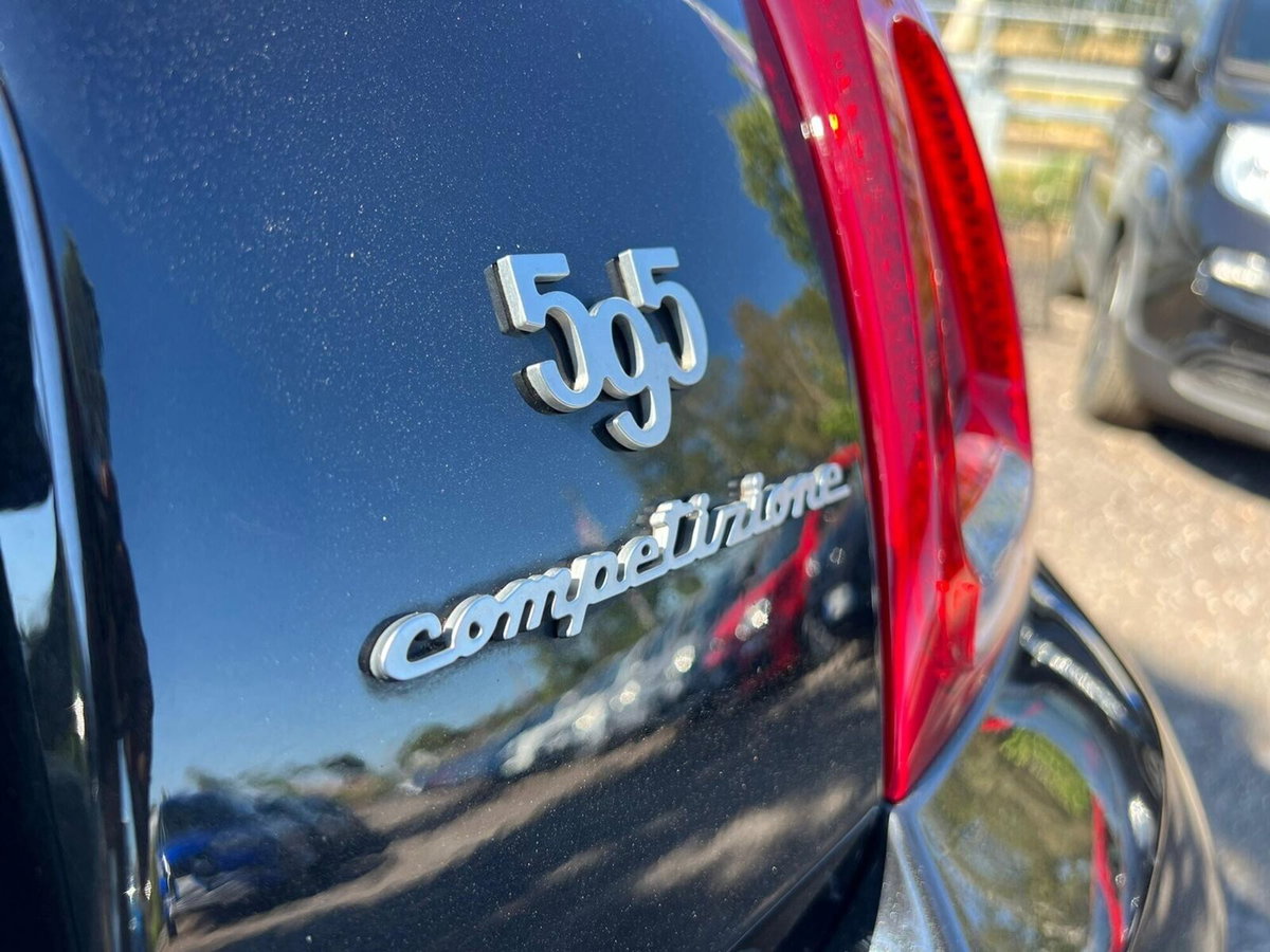 Abarth 595 595 1.4 Turbo T-Jet 180 CV Competizione (12)