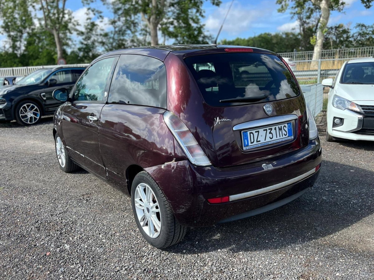 Lancia Ypsilon 1.4 Platino Ecochic GPL (4)