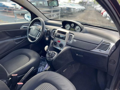 Lancia Ypsilon 1.4 Platino Ecochic GPL (7)
