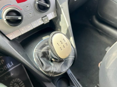 Lancia Ypsilon 1.4 Platino Ecochic GPL (9)