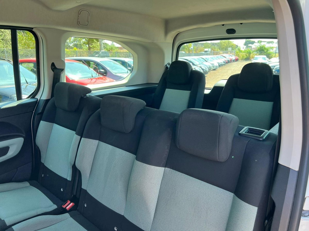 Citroen Berlingo BlueHDi 130 Stop&Start XL Feel Pack (16)