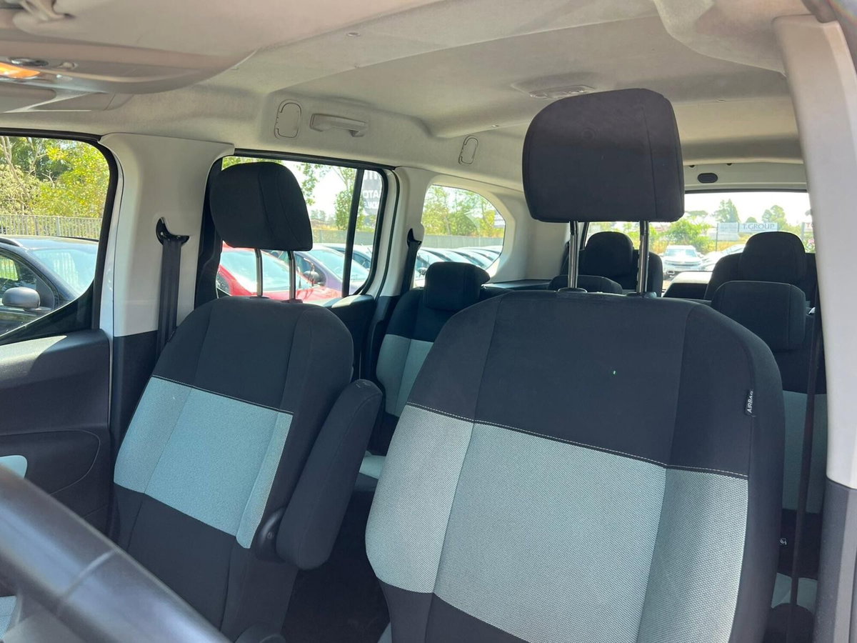 Citroen Berlingo BlueHDi 130 Stop&Start XL Feel Pack (20)