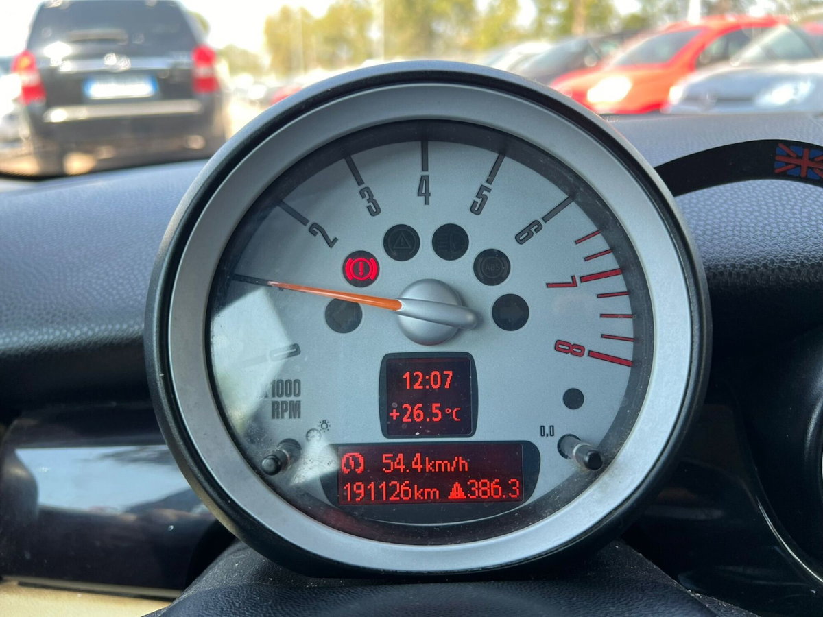 MINI Mini 1.6 16V One (55kW) (15)