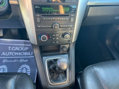 Chevrolet Captiva 2.0 VCDi LTZ (17)